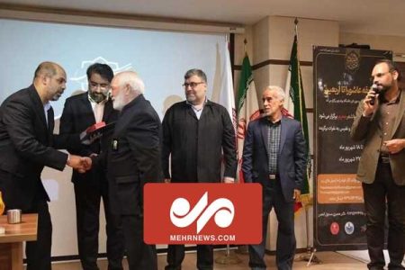 تجلیل از برگزیدگان مسابقه «ازعاشورا تا اربعین» انجمن کیک
بوکسینگ