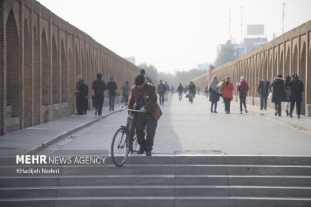 اصفهانی‌ها در آذرماه فقط ۴روز هوای سالم نفس کشیدند