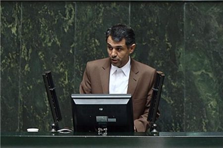افزایش حقوق کارگران و کارمندان باید متناسب با میزان تورم
باشد
