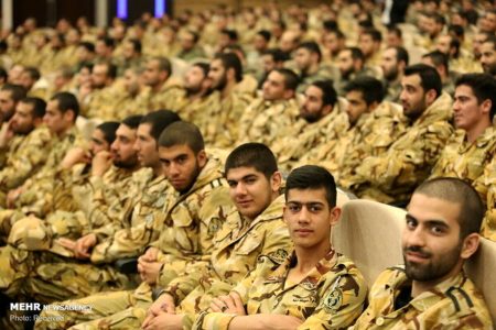 حقوق سربازان کمتر از پیش‌بینی «قانون خدمت وظیفه عمومی»
است
