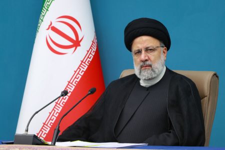 رییسی در پیامی درگذشت پدر استاندار لرستان را تسلیت
گفت