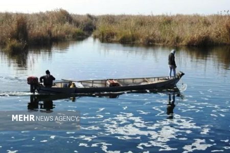 صید با موتور برق بلای جان ماهیان و آبزیان خوزستان