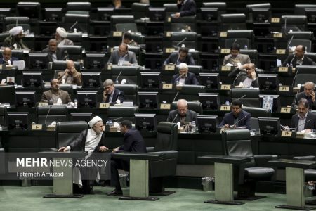 طرح ساماندهی استخدام کارکنان دولت تعیین تکلیف شود