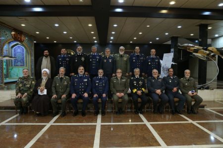 نشست هم افزایی فرماندهان و مسوولان عالی رتبه ارتش برگزا
شد