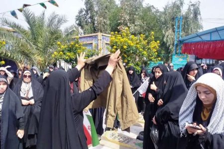 اجرای نمایش «گم‌گشته» در یادمان دهلاویه