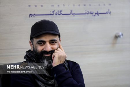 جایزه «چهره سال هنر انقلاب اسلامی» وظیفه هنرمند را بیشتر
می‌کند