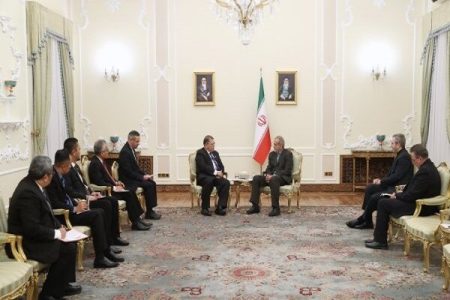 پزشکیان: روابط دوستانه با مالزی را مستحکم‌تر و موثرتر خواهیم
کرد