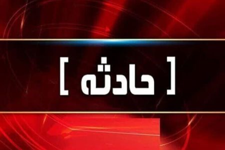 برخورد کامیونت با ۱۲ دستگاه خودروی سواری در سعادت
آباد