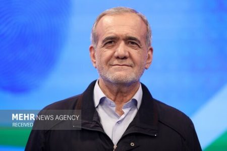 پزشکیان: از ظریف به عنوان مشاور استفاده می‌کنیم