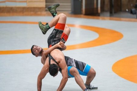 آغاز اردوی فرنگی‌کاران ایران از فردا/ شاگردان رنگرز به خط
شدند