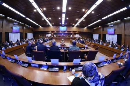 دستور توقف انتخابات چند فدراسیون/ وزارت ورزش باید پاسخگو
باشد
