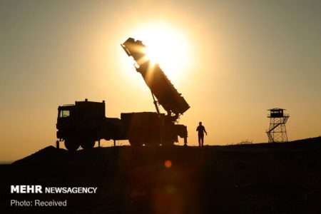 آغاز مرحله نخست رزمایش مشترک پدافند هوایی اقتدار ۱۴۰۳ در
مرکز هسته‌ای نطنز