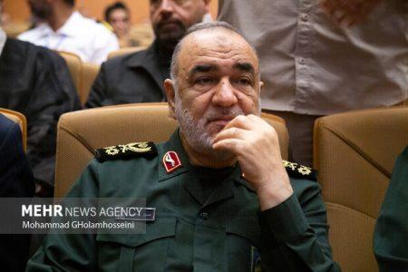 پیام تسلیت فرمانده کل سپاه در پی درگذشت خواهر شهید محمد
علی مجید
